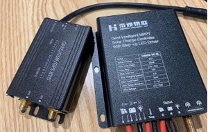 2G (GPRS)10A MPPT Solar Charge Controller 12V